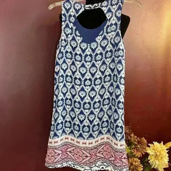 PINK REPUBLIC Sleeveless Dress - Picture 4 of 9